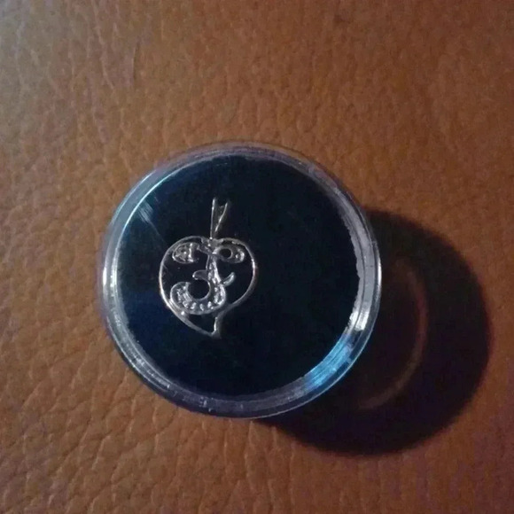 🌹Gold plated letter pendant "F" - Picture 6 of 6